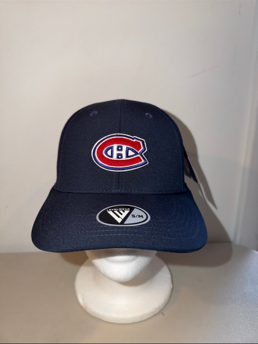 Montreal Canadeins Flex Fit Hat. Size Small/ Medium (NWTS)